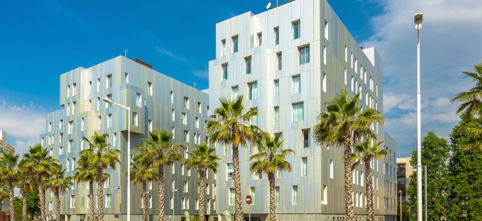 13964) UD Rambla Suites & Pool 61C (1BR) Suite, Barcelona